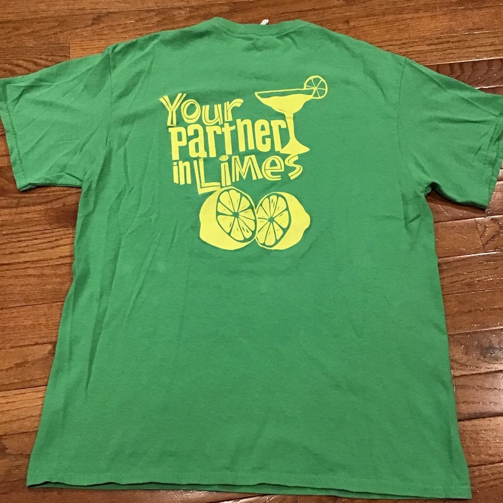 Delta Mens Resorts Hotel & Casino Alcohol Margarita T-Shirt Size Large